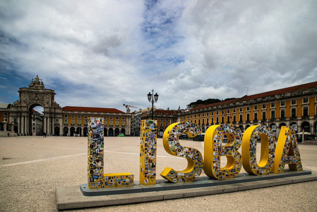Large lisboa letters in a city square